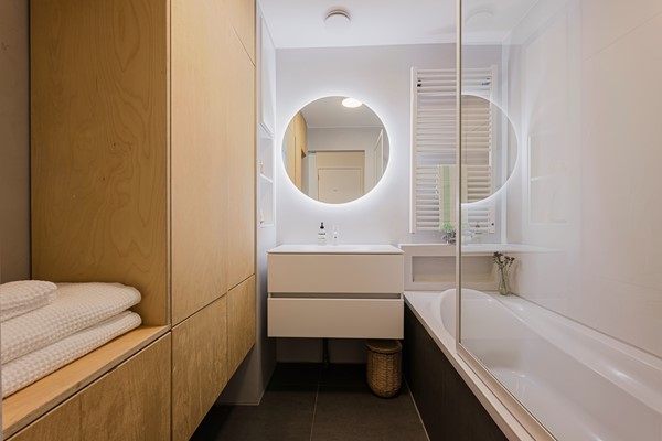 Medium property photo - Agatha Dekenstraat 27H, 1053 AM Amsterdam